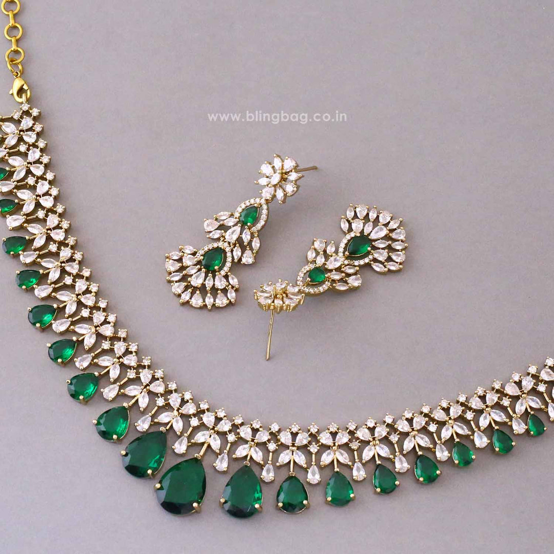 Emerald Glimmer Victorian Jewellery Set - New Arrival