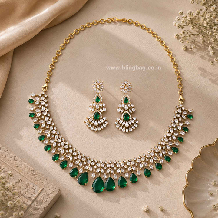 Emerald Glimmer Victorian Jewellery Set - New Arrival