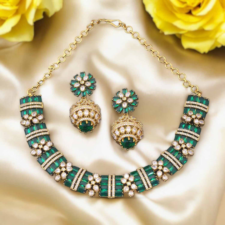 Emerald Glintar Hasli Victorian Jewellery Set - New Arrival