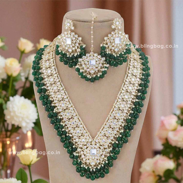 Emerald Gracia Kundan Jewellery Set