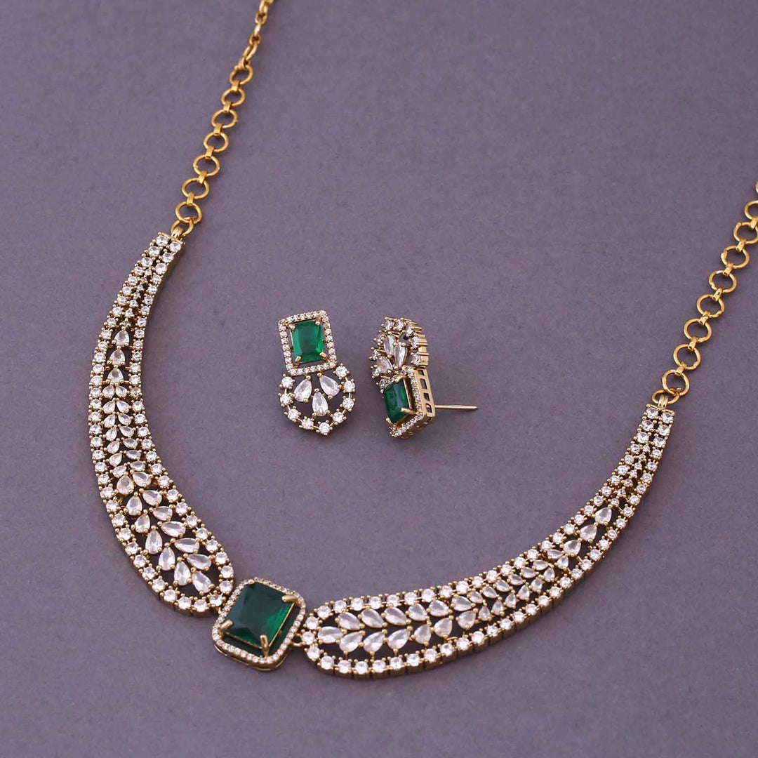 Emerald Grenit Victorian Jewellery Set- New Arrival