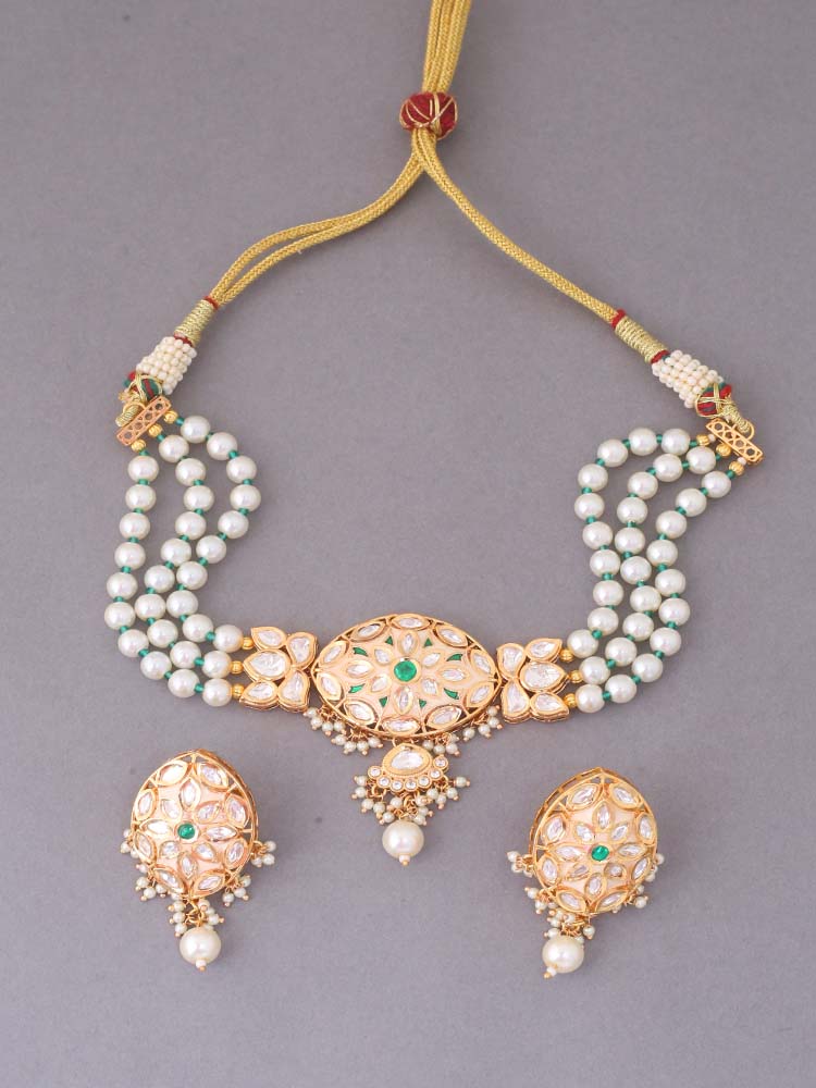 Emerald Griffin Jewellery Set