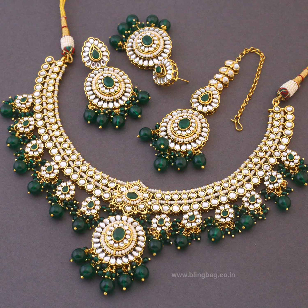 Emerald Grishma Kundan Jewellery Set