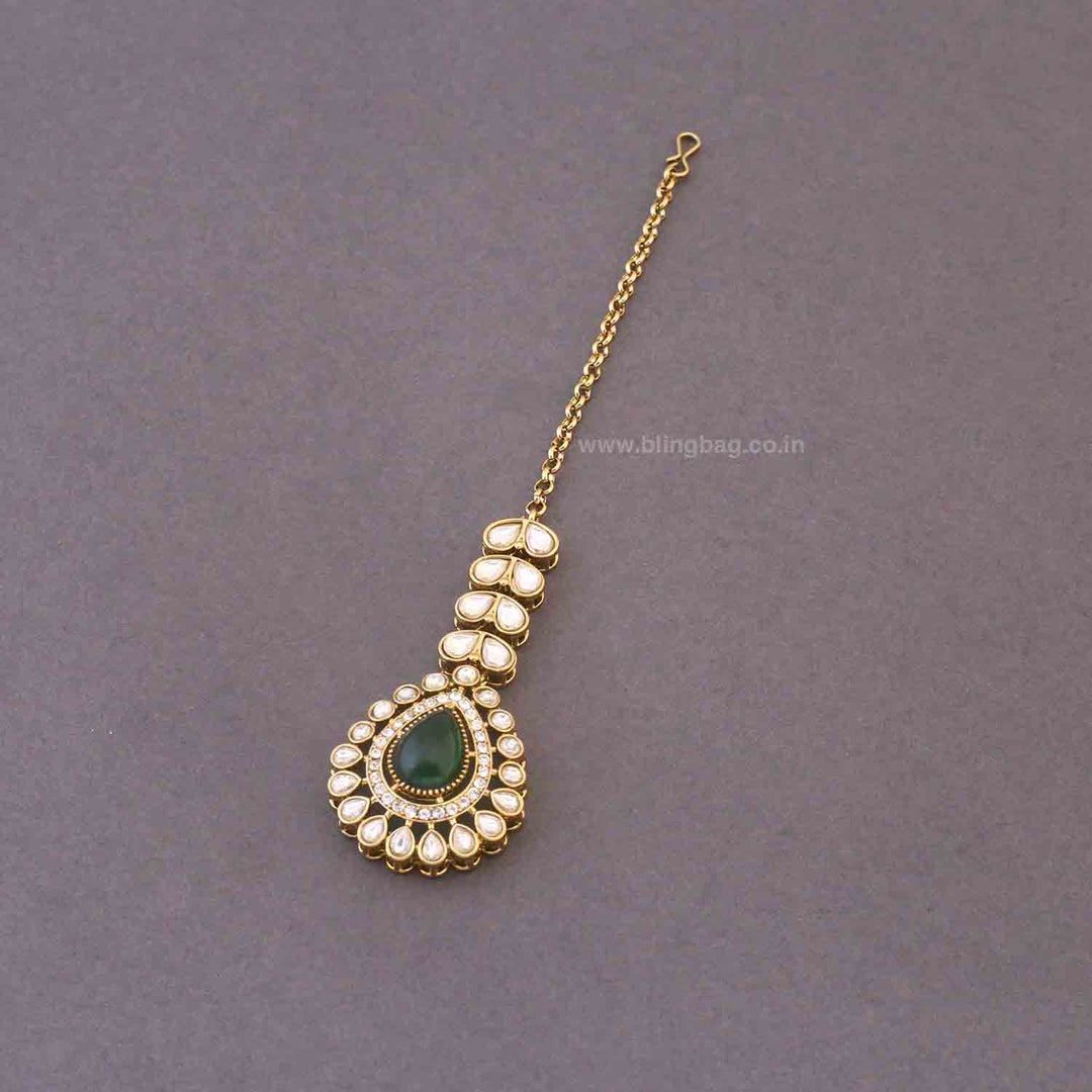 Emerald Gritriya Maang Tikka