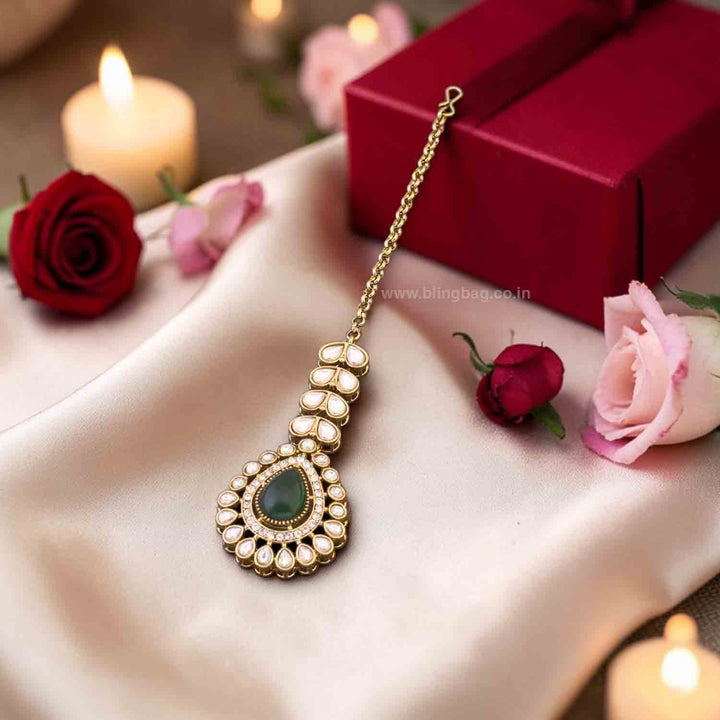 Emerald Gritriya Maang Tikka