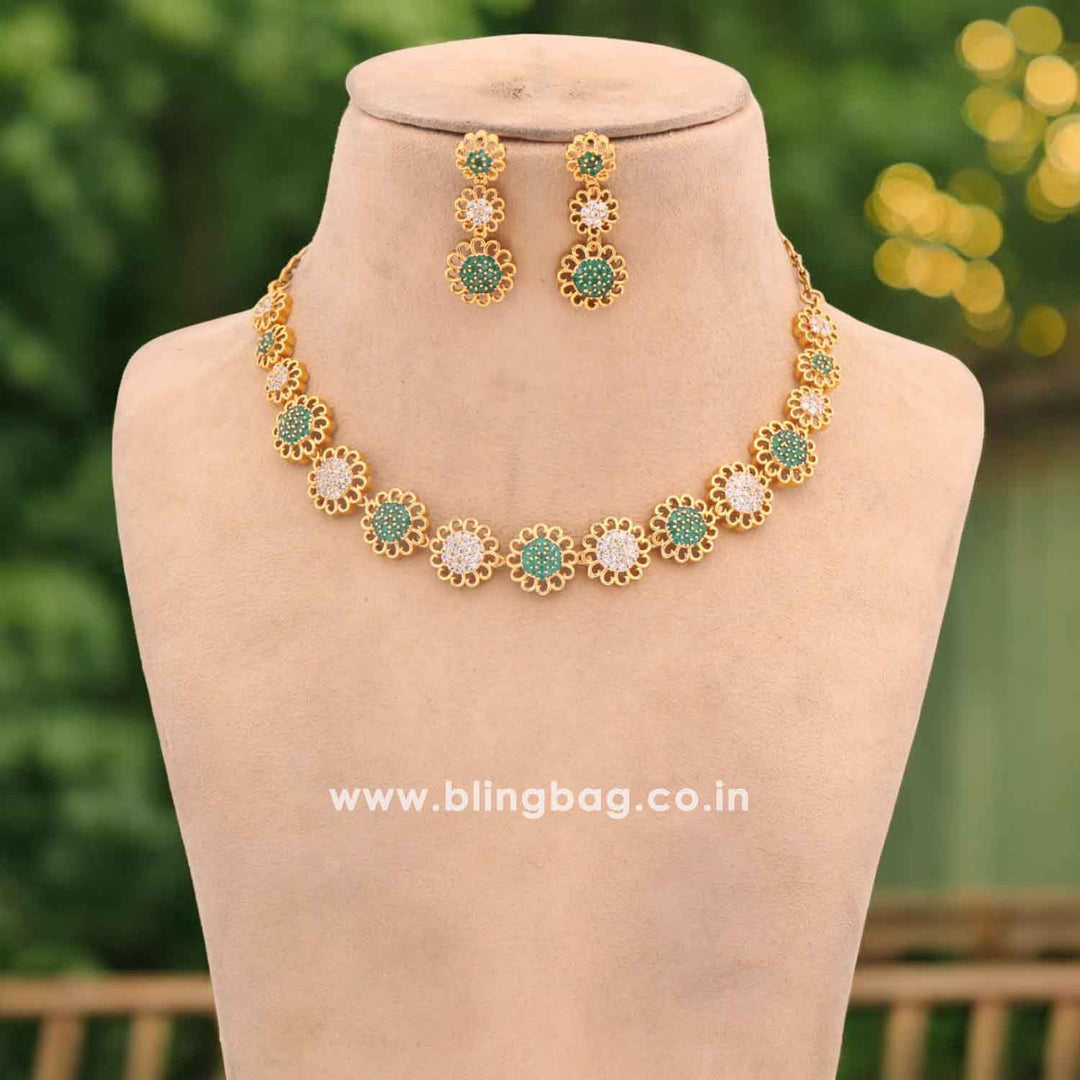 Emerald Halie Antique Jewellery Set - New Arrival