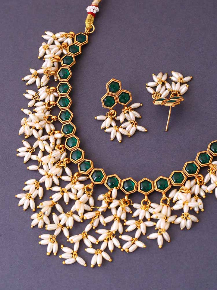Emerald Hari Antique Jewellery Set - New Arrival