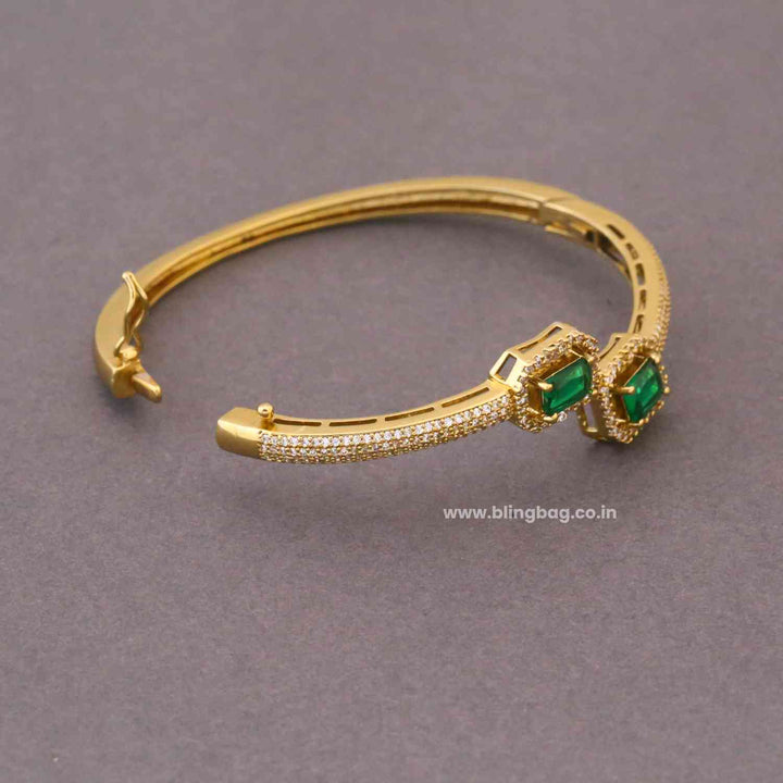 Emerald Harpere Victorian Bracelet