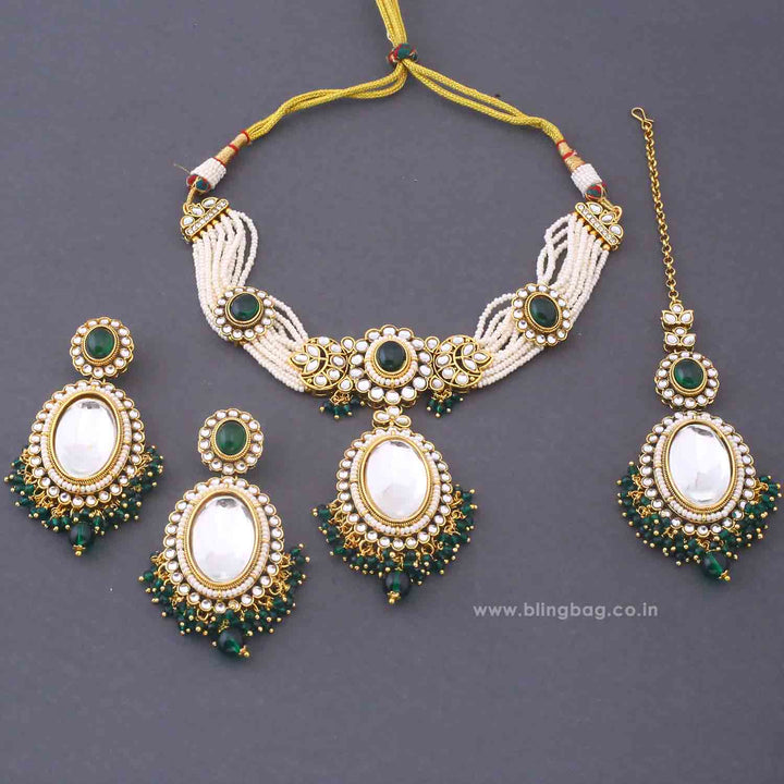 Emerald Harshini Kundan Jewellery Set