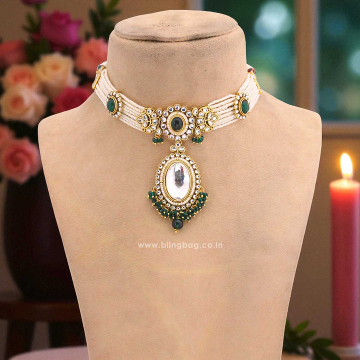 Emerald Harshini Kundan Jewellery Set