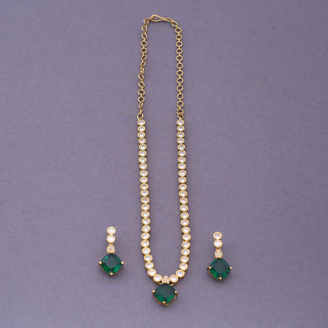 Emerald Hazilla Victorian Jewellery Set - New Arrival
