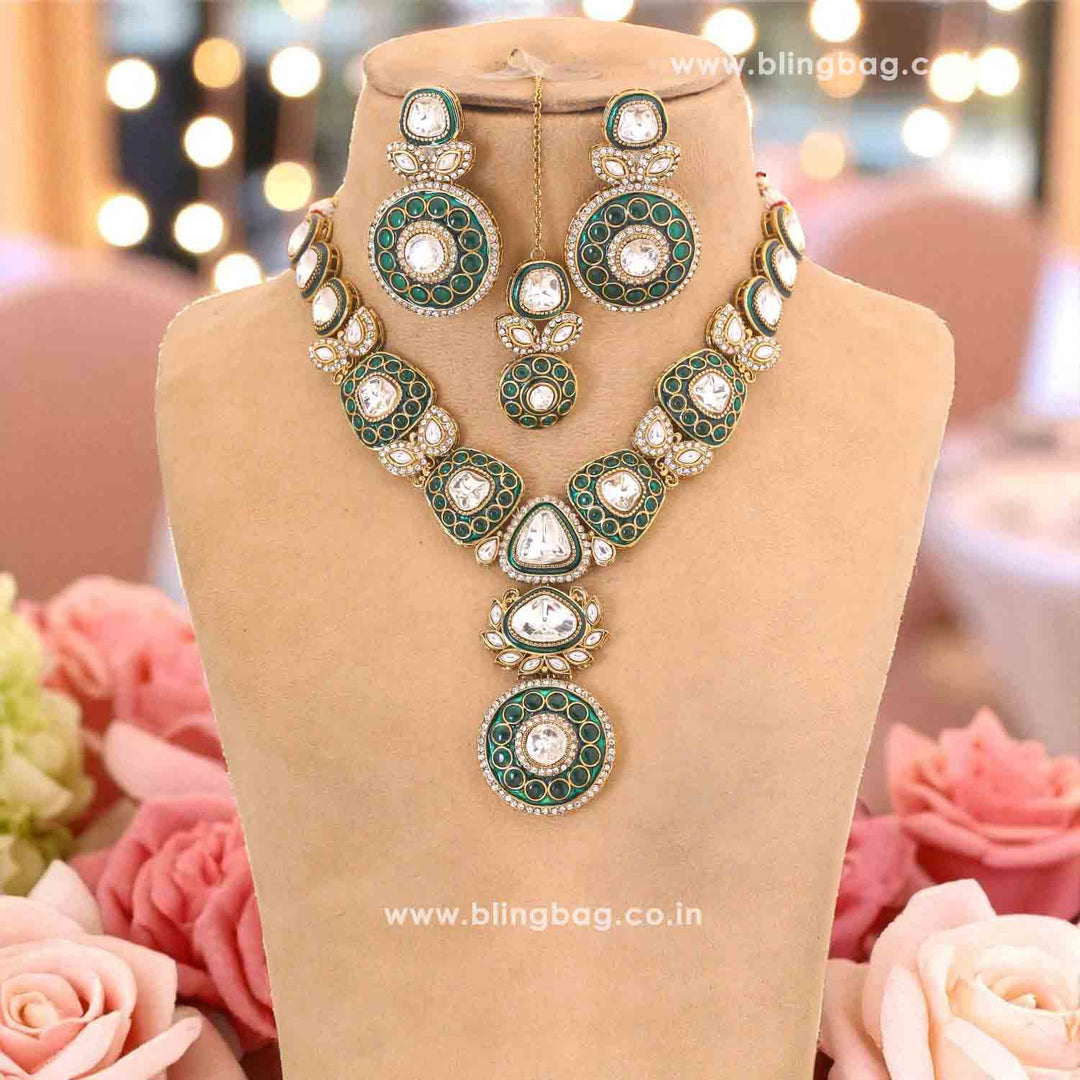 Emerald Hithika Kundan Jewellery Set