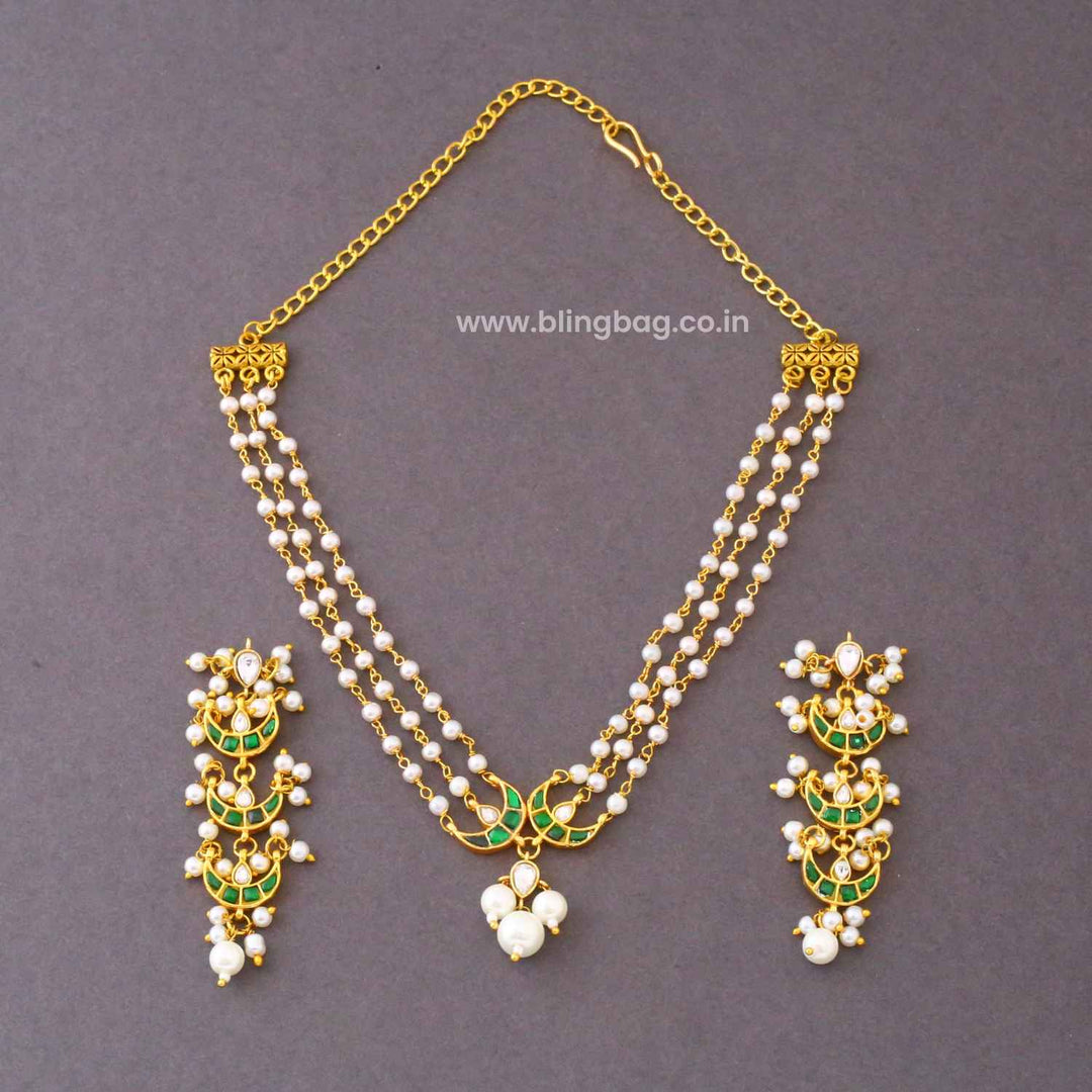 Emerald Hrishani Antique Jewellery Set- New Arrivals
