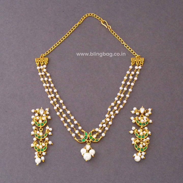 Emerald Hrishani Antique Jewellery Set- New Arrivals