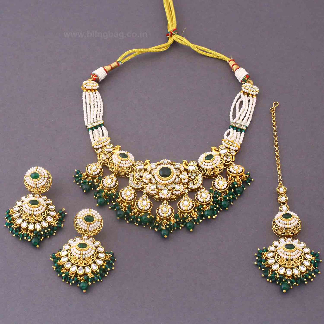 Emerald Iniya Kundan Jewellery Set