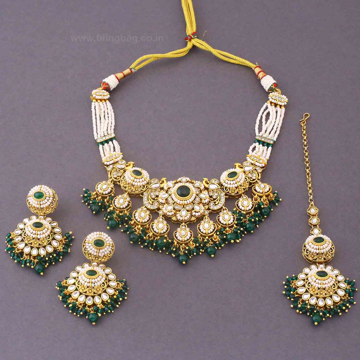 Emerald Iniya Kundan Jewellery Set