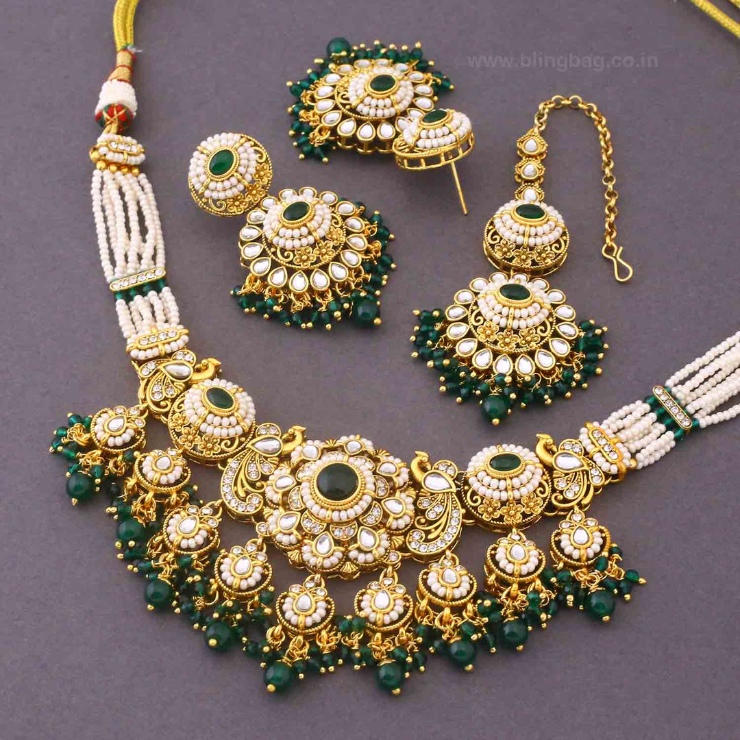 Emerald Iniya Kundan Jewellery Set