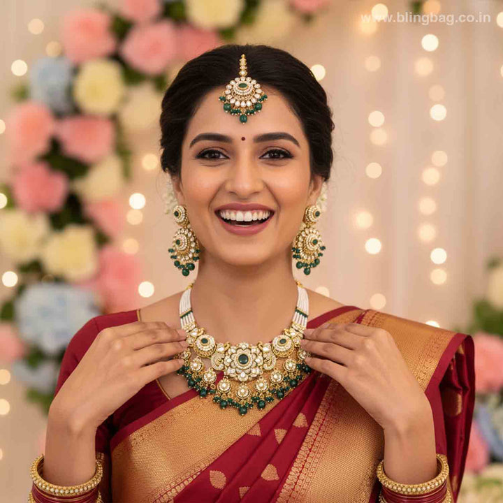 Emerald Iniya Kundan Jewellery Set