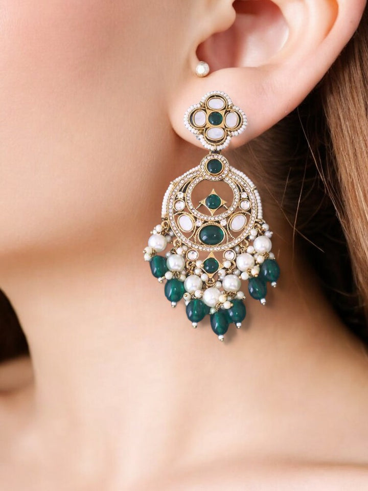 Emerald Ishika Chaandbalis