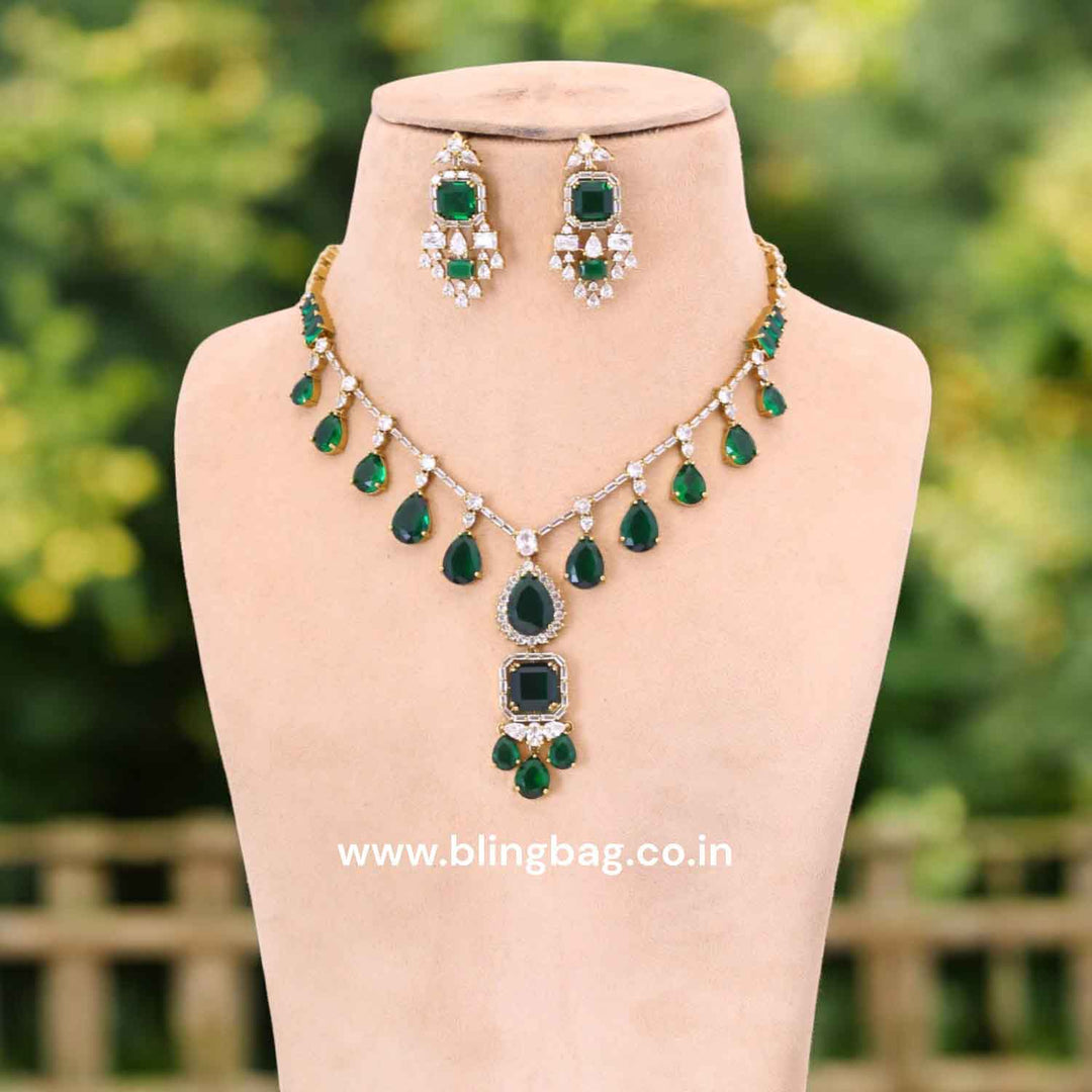Emerald Izzy Victorian Jewellery Set- New Arrival