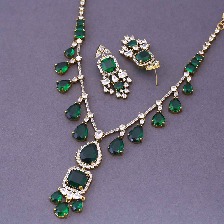 Emerald Izzy Victorian Jewellery Set- New Arrival