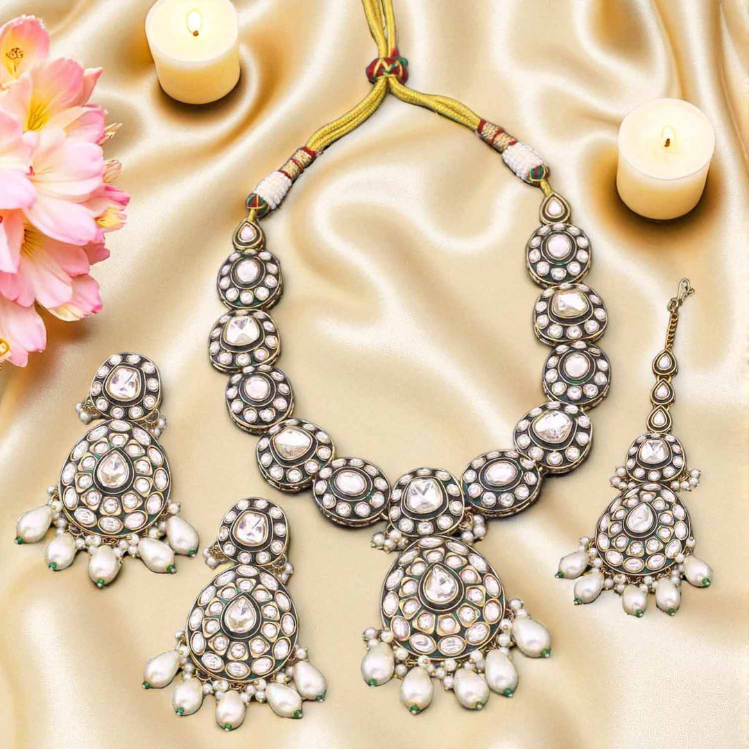 Emerald Jasmita Kundan Jewellery Set