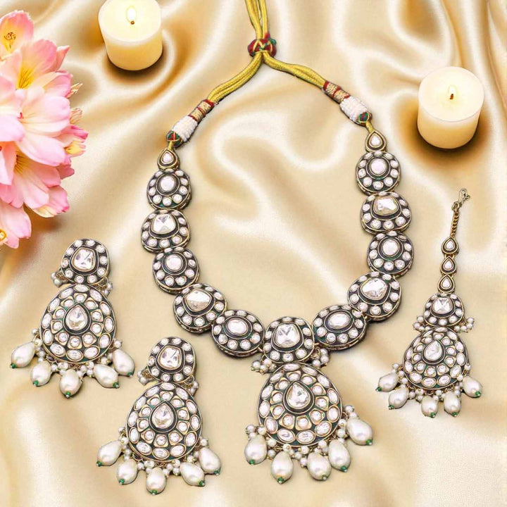 Emerald Jasmita Kundan Jewellery Set