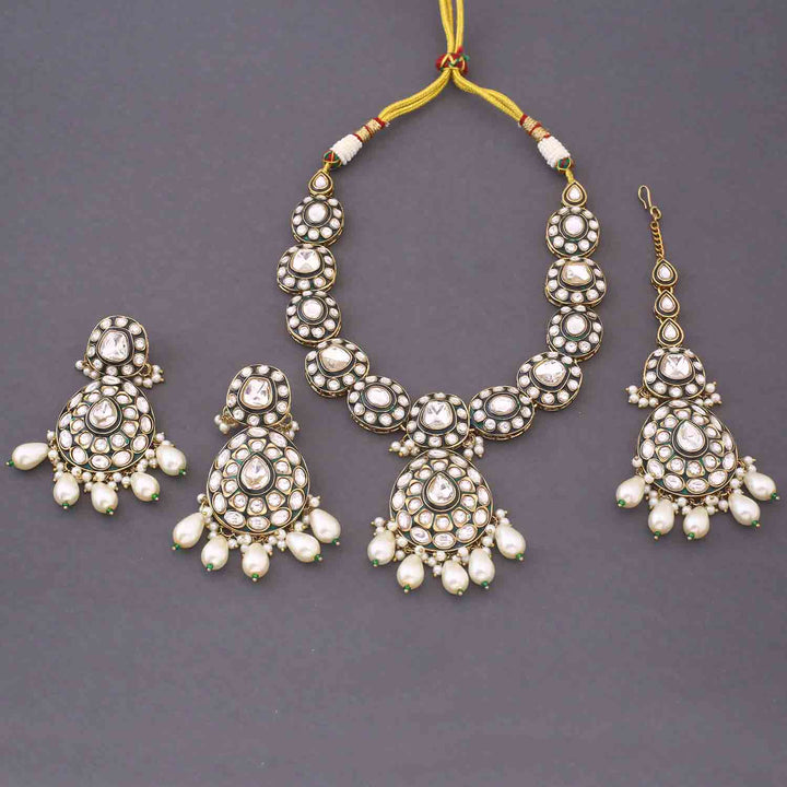 Emerald Jasmita Kundan Jewellery Set