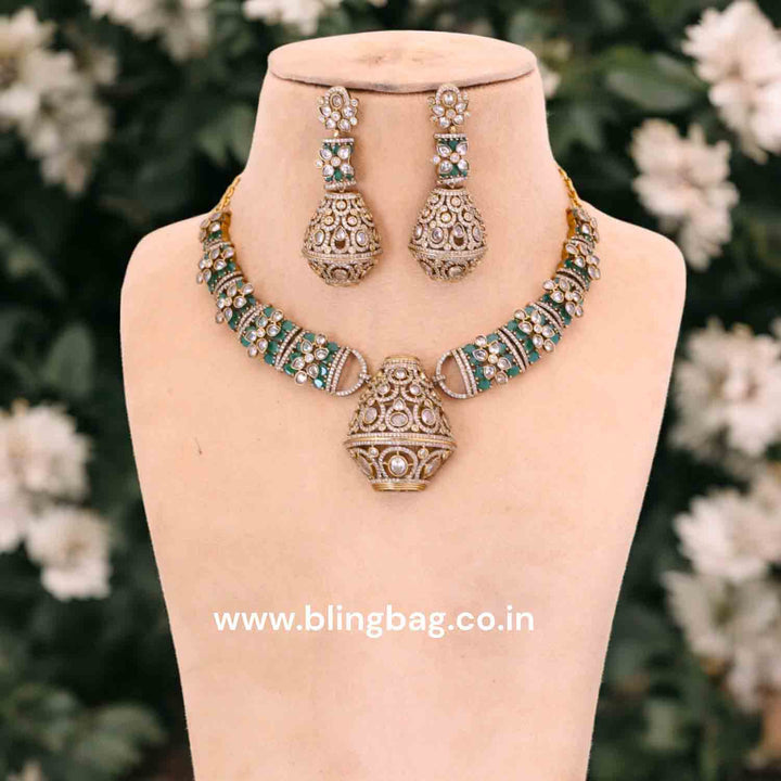 Emerald Jeenshi Hasli Victorian Jewellery Set - New Arrival