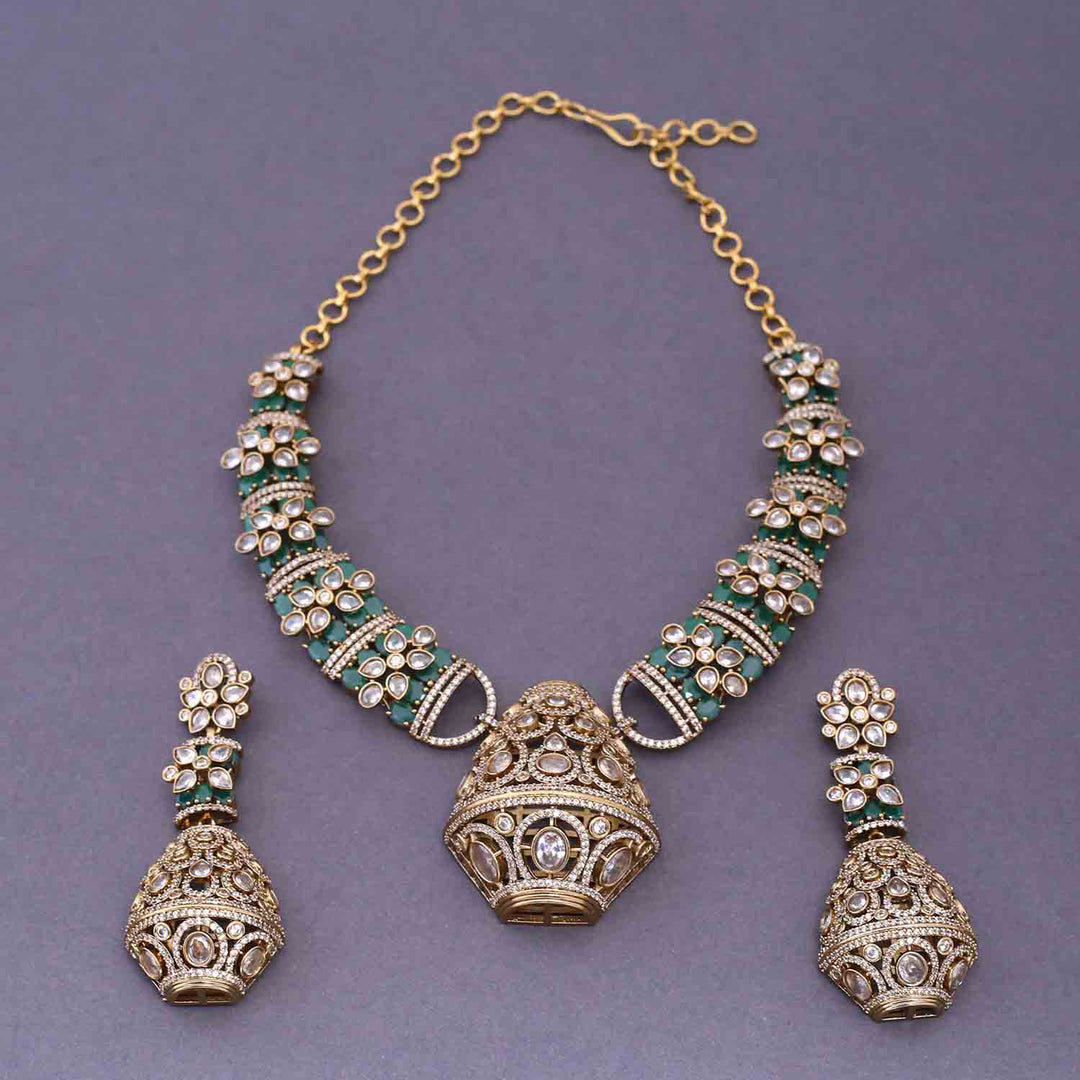 Emerald Jeenshi Hasli Victorian Jewellery Set - New Arrival