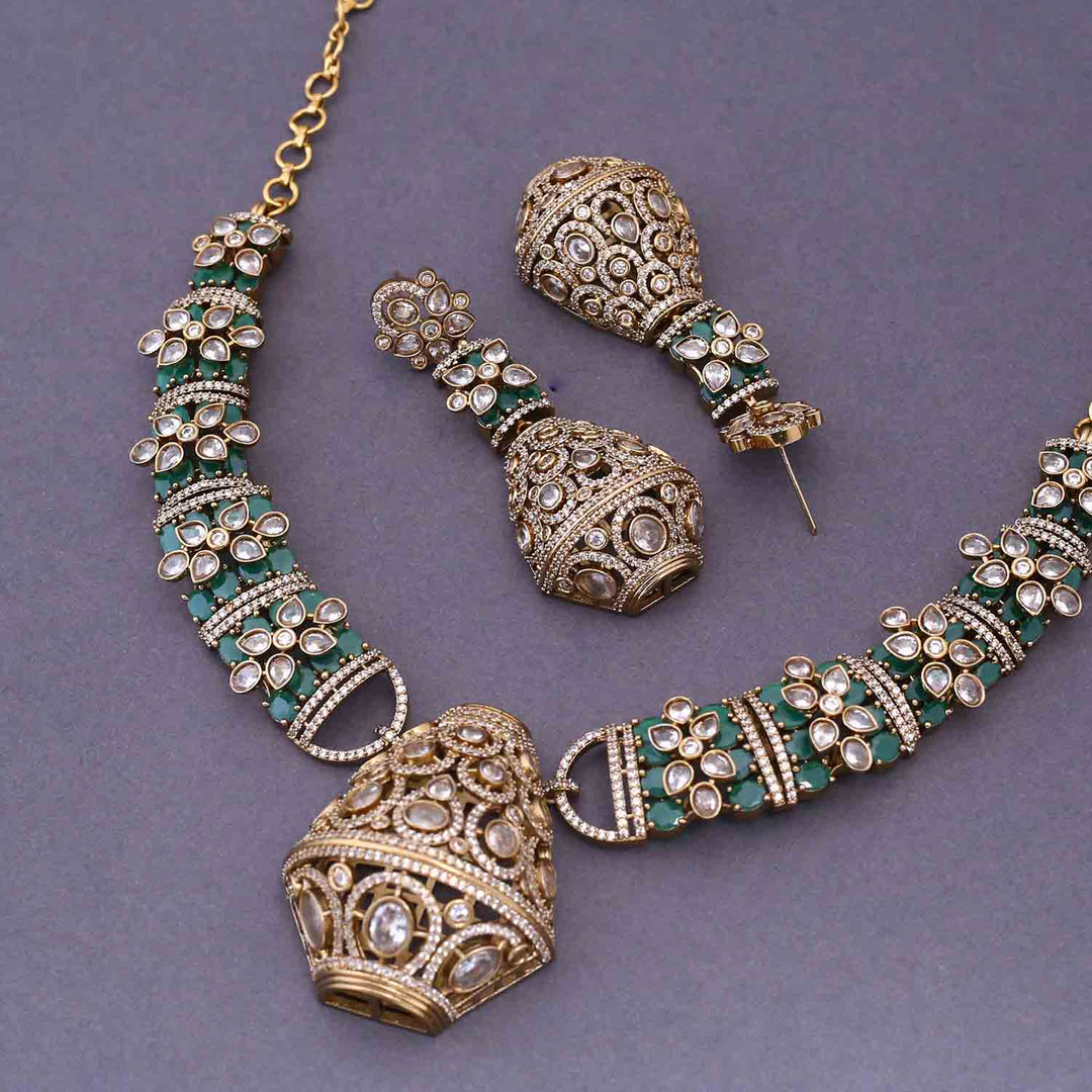 Emerald Jeenshi Hasli Victorian Jewellery Set - New Arrival