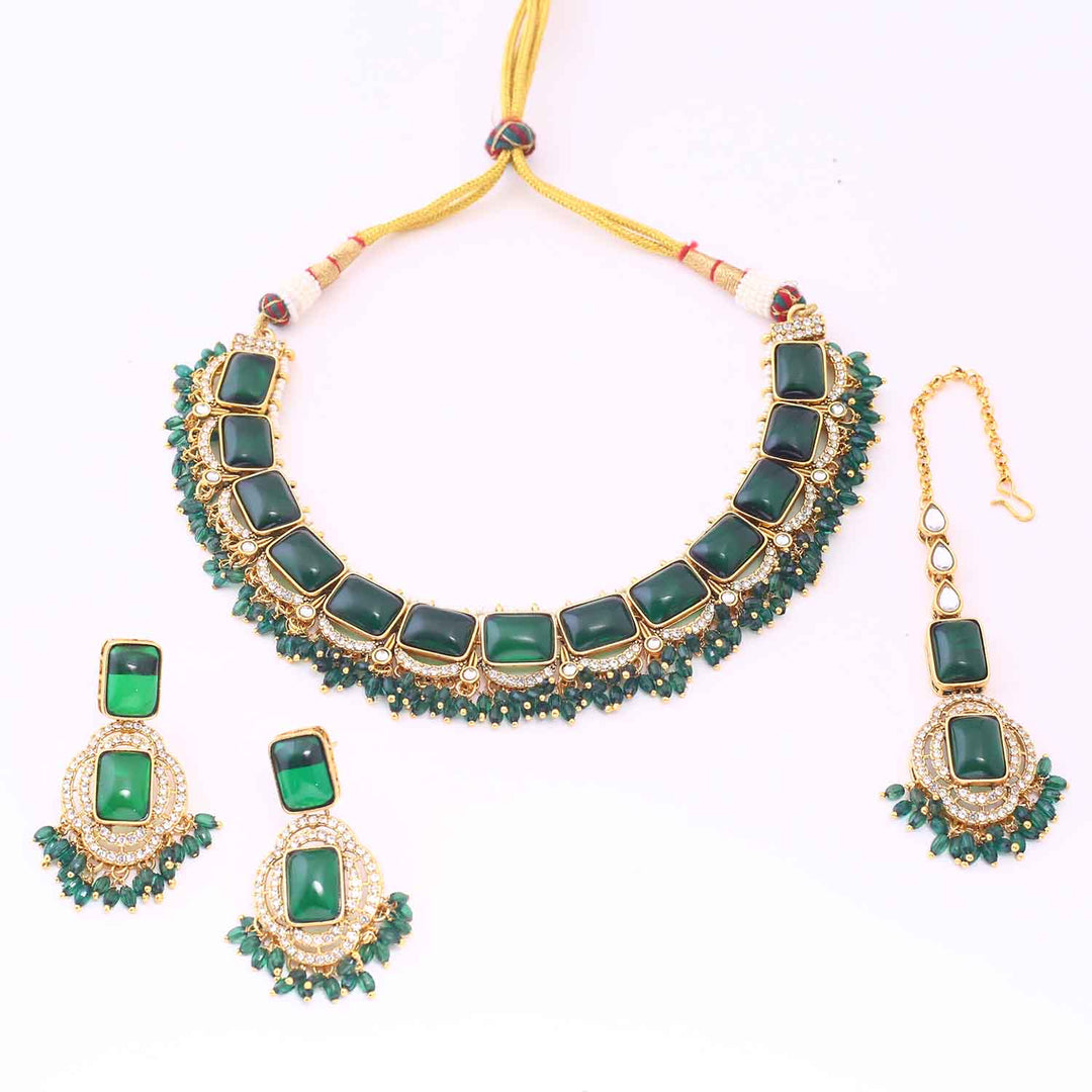 Emerald Jinah Kundan Jewellery Set