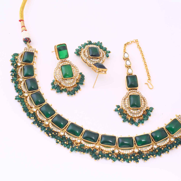 Emerald Jinah Kundan Jewellery Set