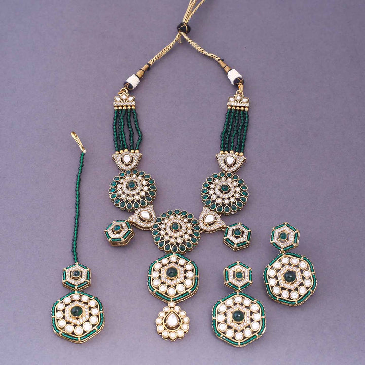 Emerald Josefina Kundan Jewellery Set