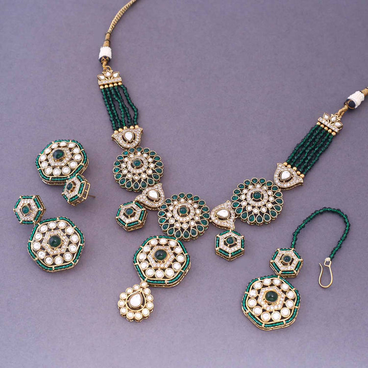 Emerald Josefina Kundan Jewellery Set