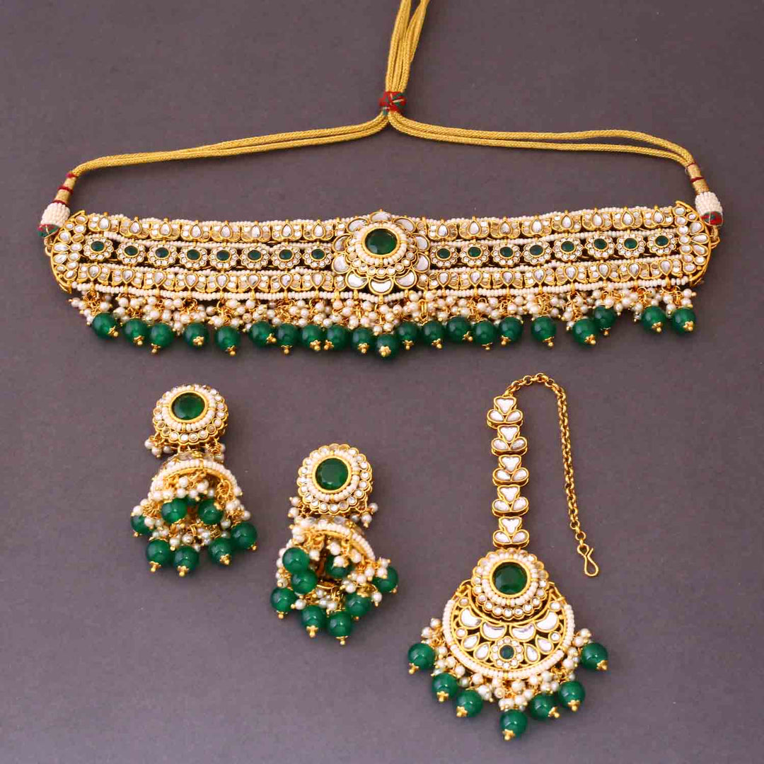 Emerald Kaira Kundan Jewellery Set