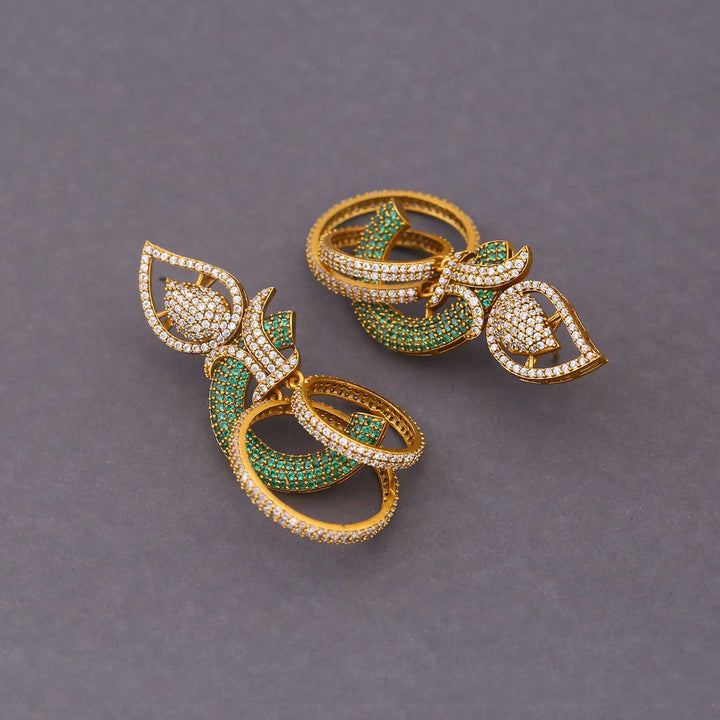 Emerald Kairi Victorian Danglers