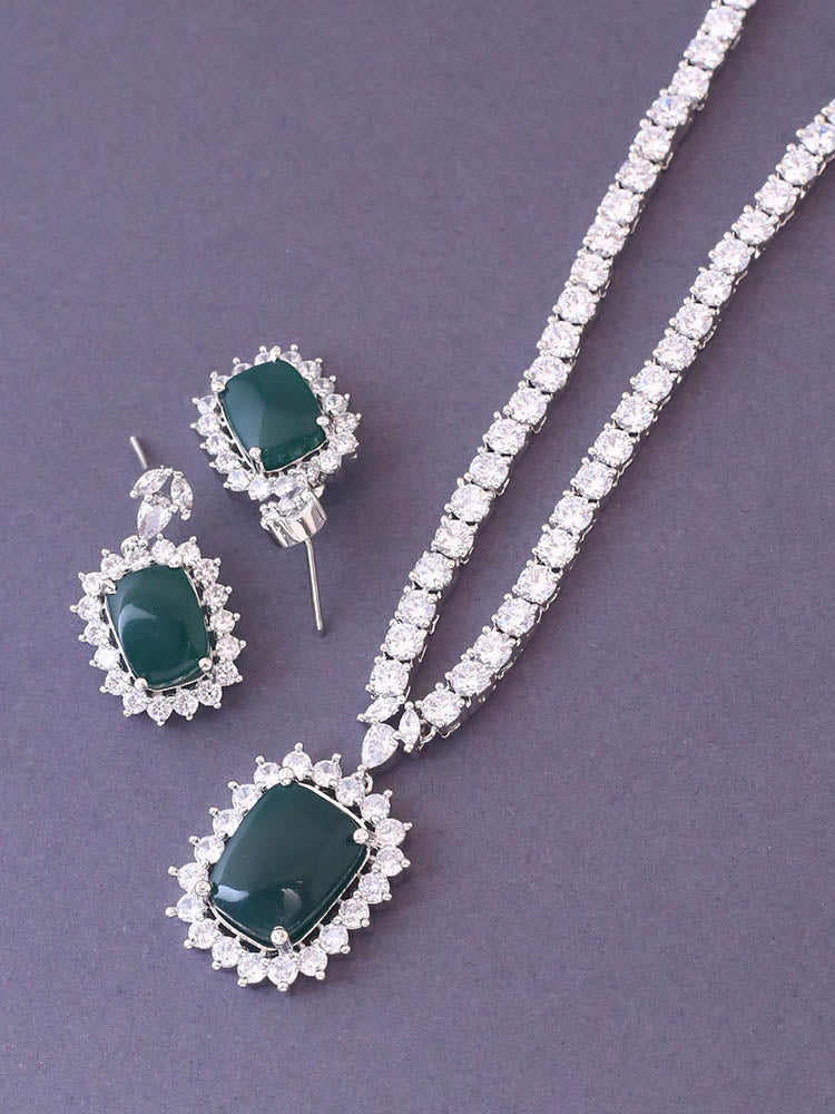 Emerald Willey Pendant Set