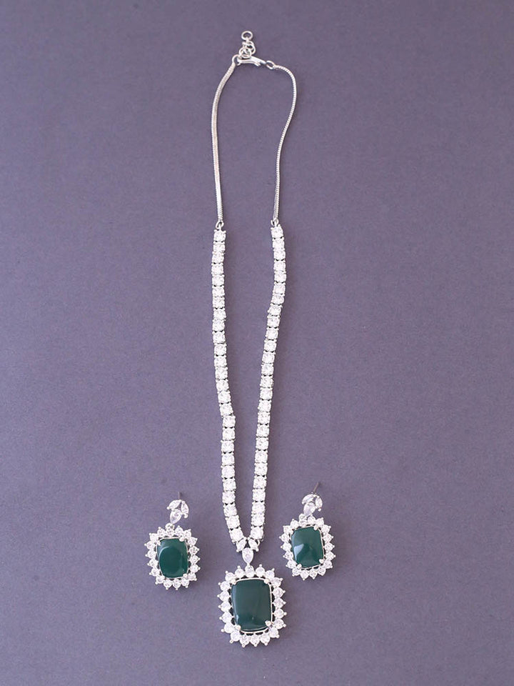 Emerald Willey Pendant Set