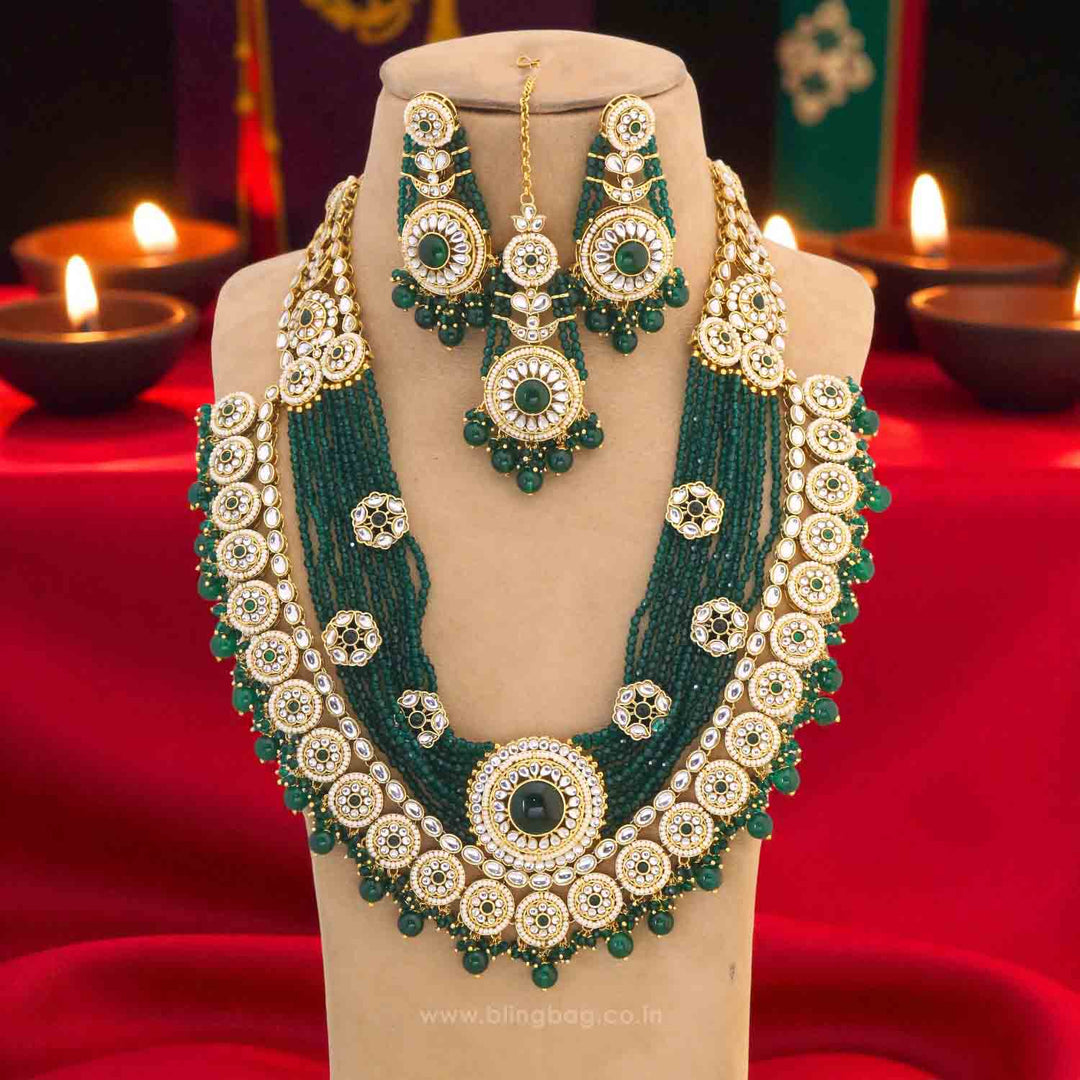 Emerald Kaivalya Kundan Jewellery Set