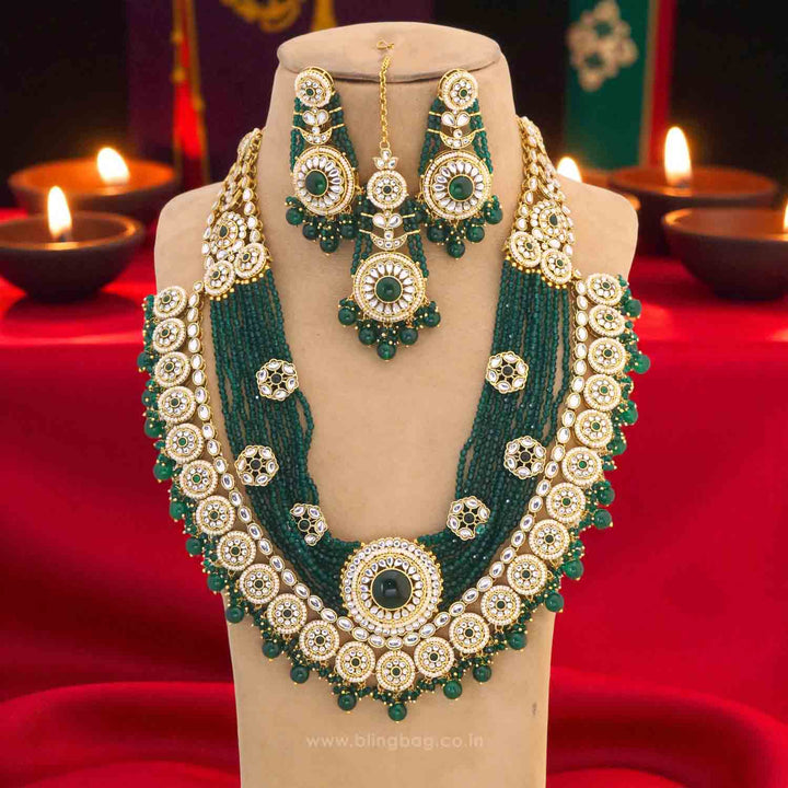 Emerald Kaivalya Kundan Jewellery Set