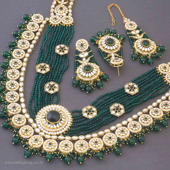 Emerald Kaivalya Kundan Jewellery Set