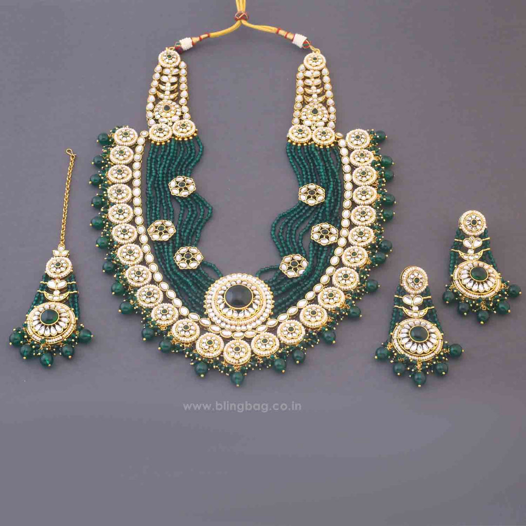 Emerald Kaivalya Kundan Jewellery Set