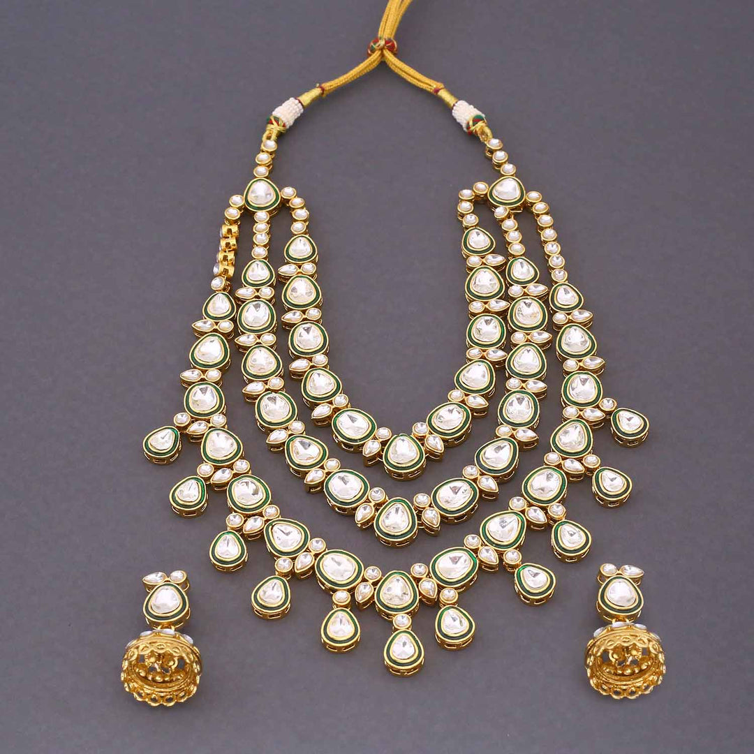 Emerald Kanaka  Kundan Jewellery Set