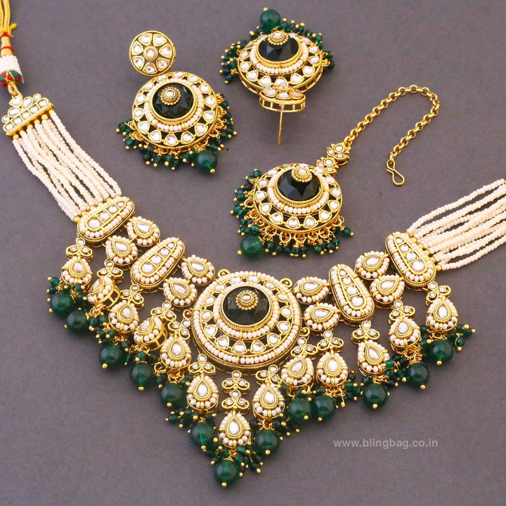 Emerald Kanoosh Kundan Jewellery Set