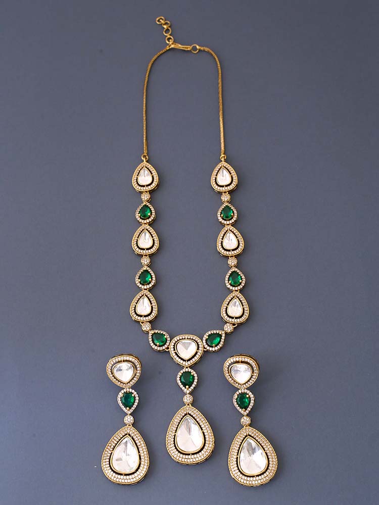 Emerald Katja Victorian Jewellery Set