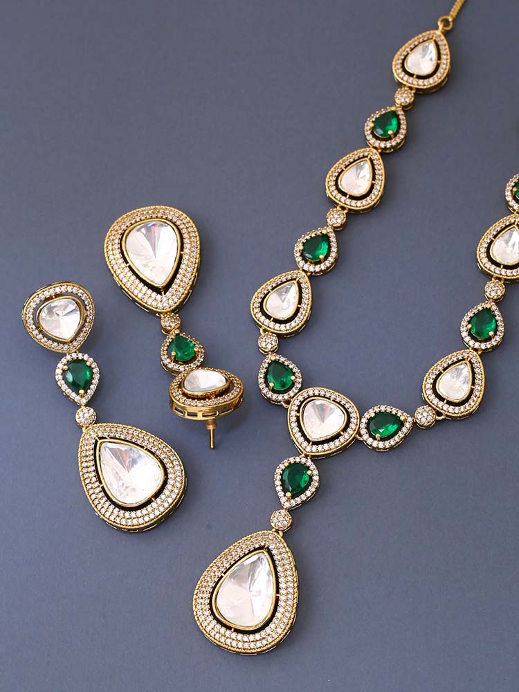 Emerald Katja Victorian Jewellery Set