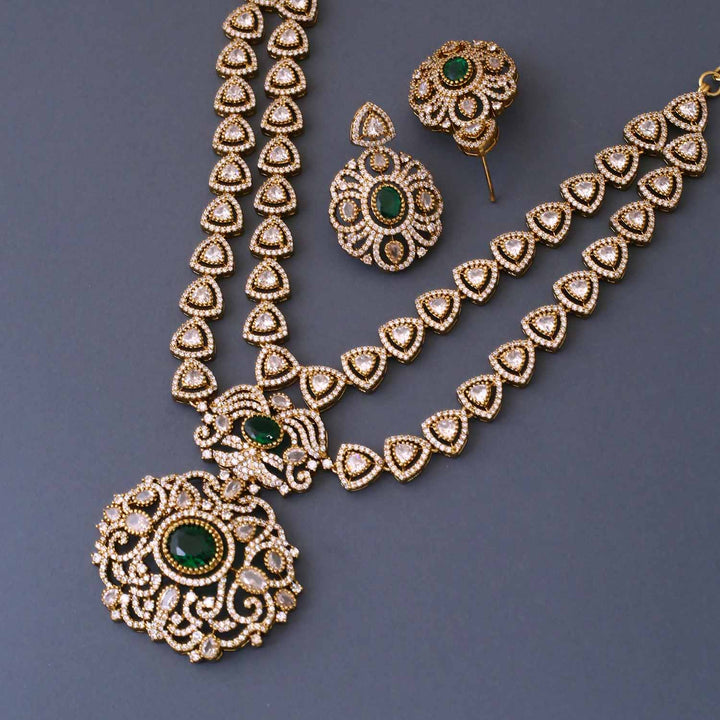 Emerald Katrin Victorian Jewellery Set - New Arrival