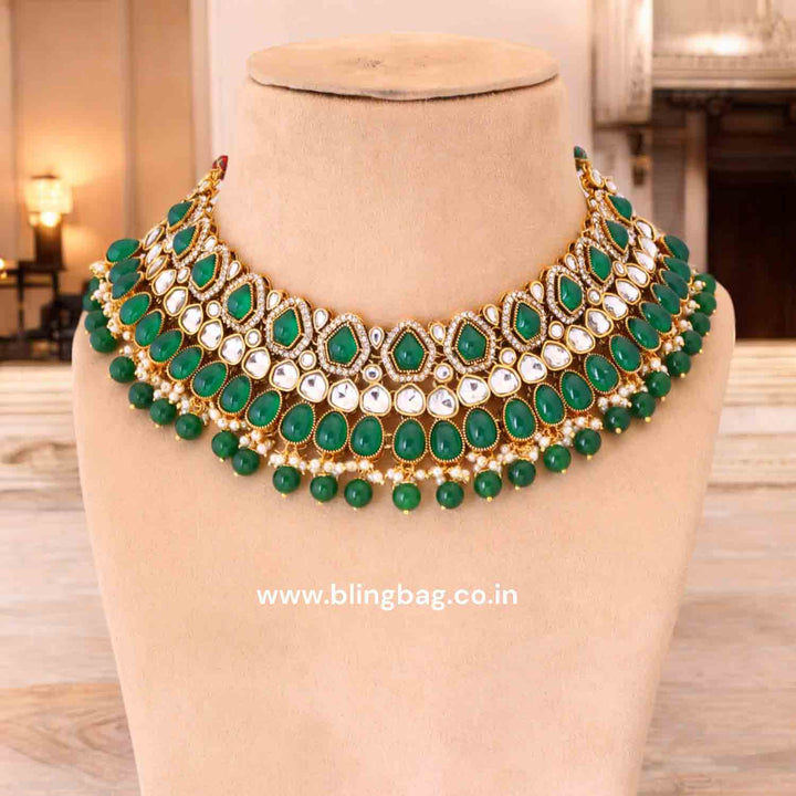 Emerald Kaviya Kundan Jewellery Set