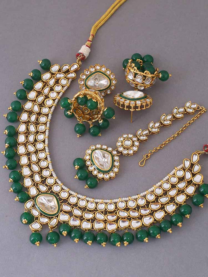 Emerald Kirti Jewellery Set